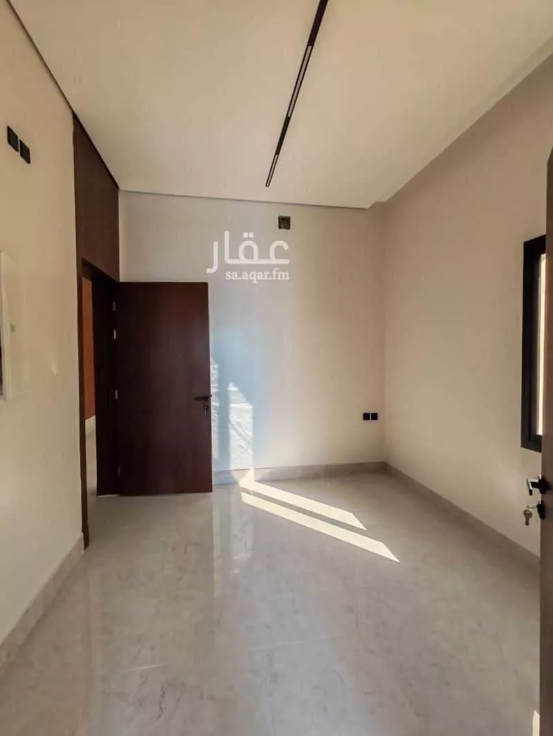 عمارة 205 م² في الشرق 3