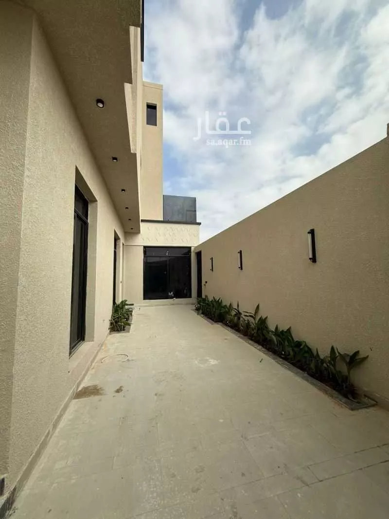 6 bedroom villa in Al Safa, Riyadh 5