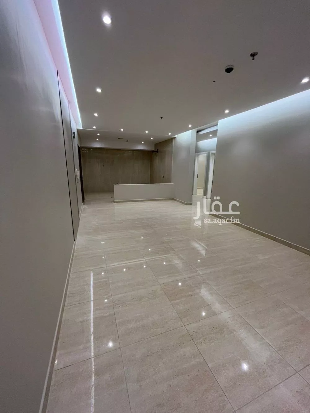 شقة 3 غرف في الحمرا 4