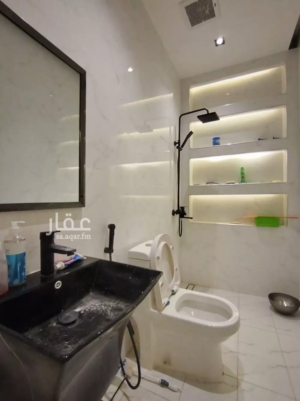 5 bedroom floor in Al Narjis 3