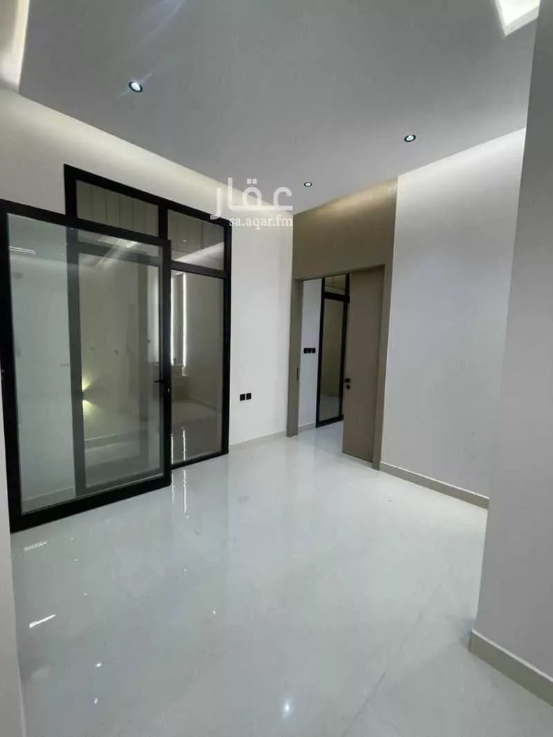 فيلا 8 غرف في الخليج 5