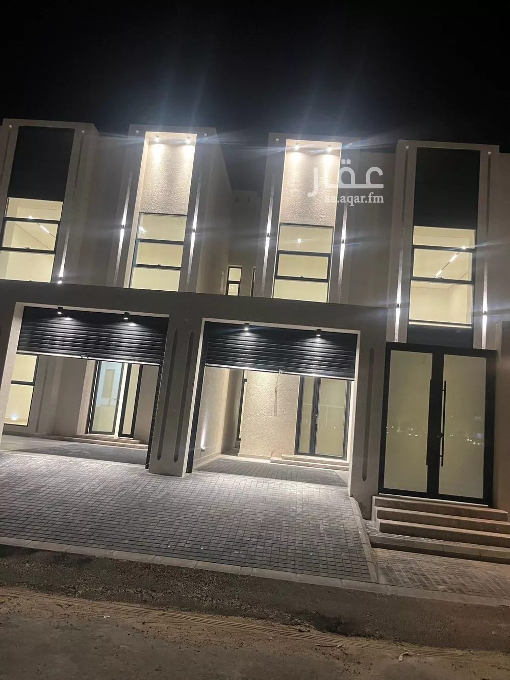 فيلا 5 غرف في الشرق