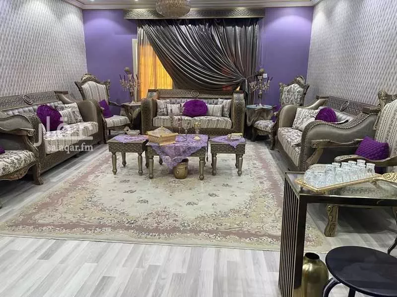 5 bedroom villa in Taibah 4