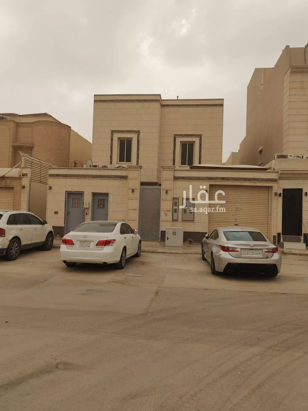3 bedroom floor in Al Yasmin 2