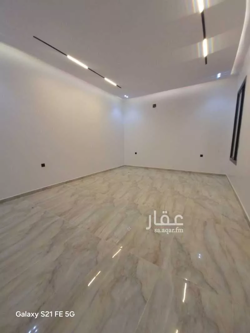 6 bedroom floor in Al Janadriyah 3