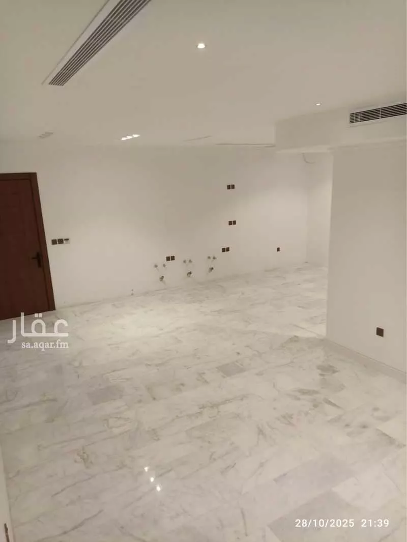 2 bedroom apartment in Al Shiraa, Jeddah 8