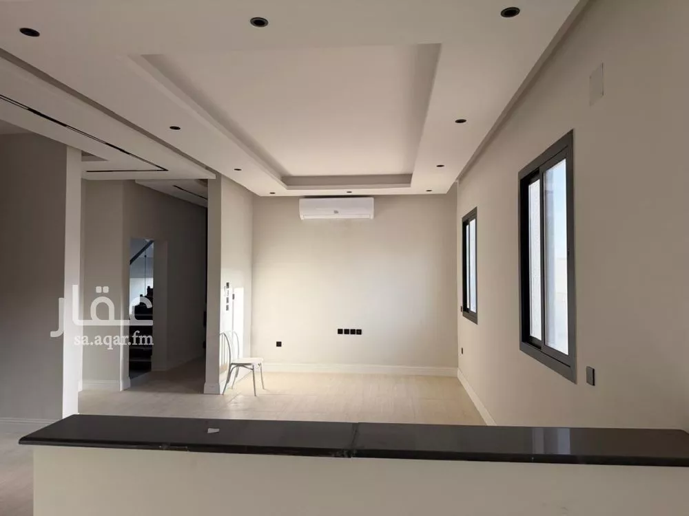 فيلا 5 غرف في العارض 3