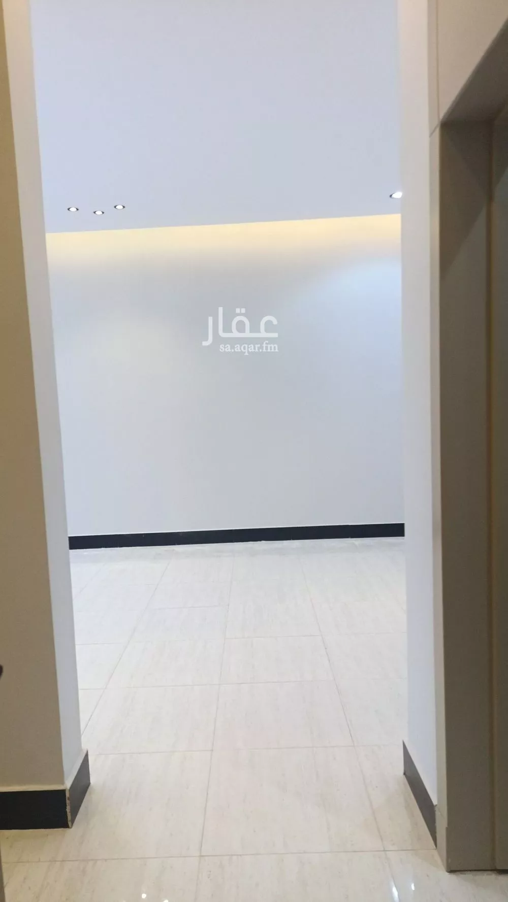 فيلا 5 غرف في عكاظ 4