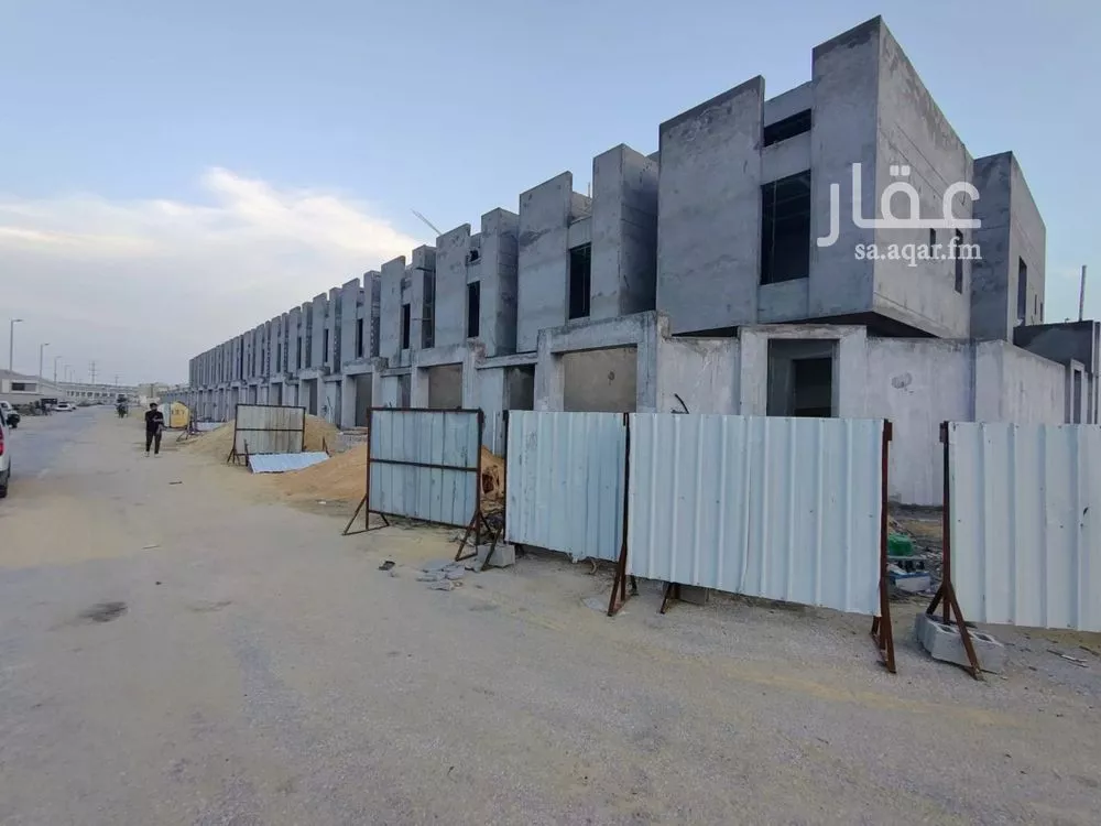 فيلا 6 غرف في البحيرة 3