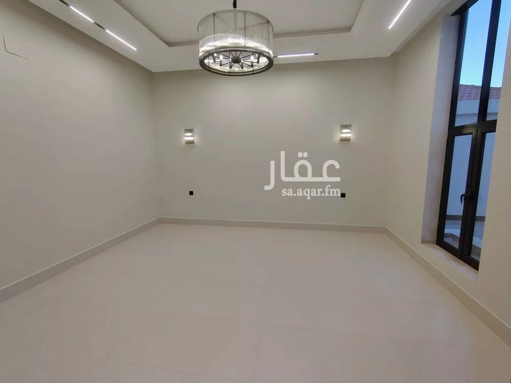 6 bedroom villa in As Sawari 4