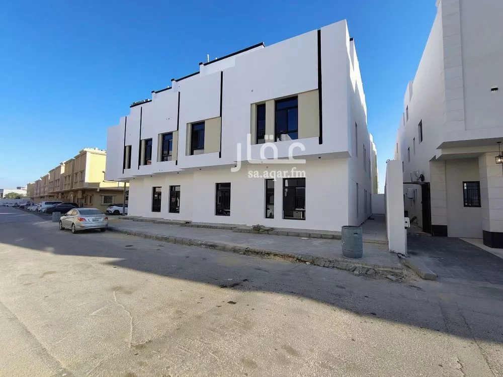 عمارة 623 م² في الراكة الشمالية 4