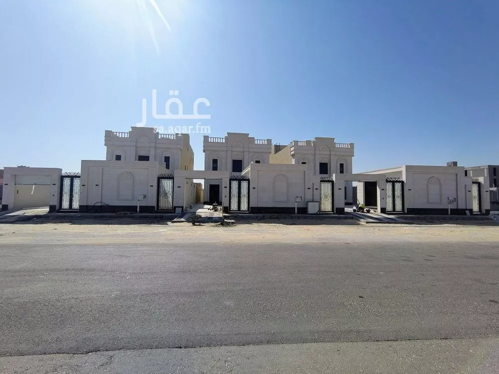 فيلا 8 غرف في العقيق 1