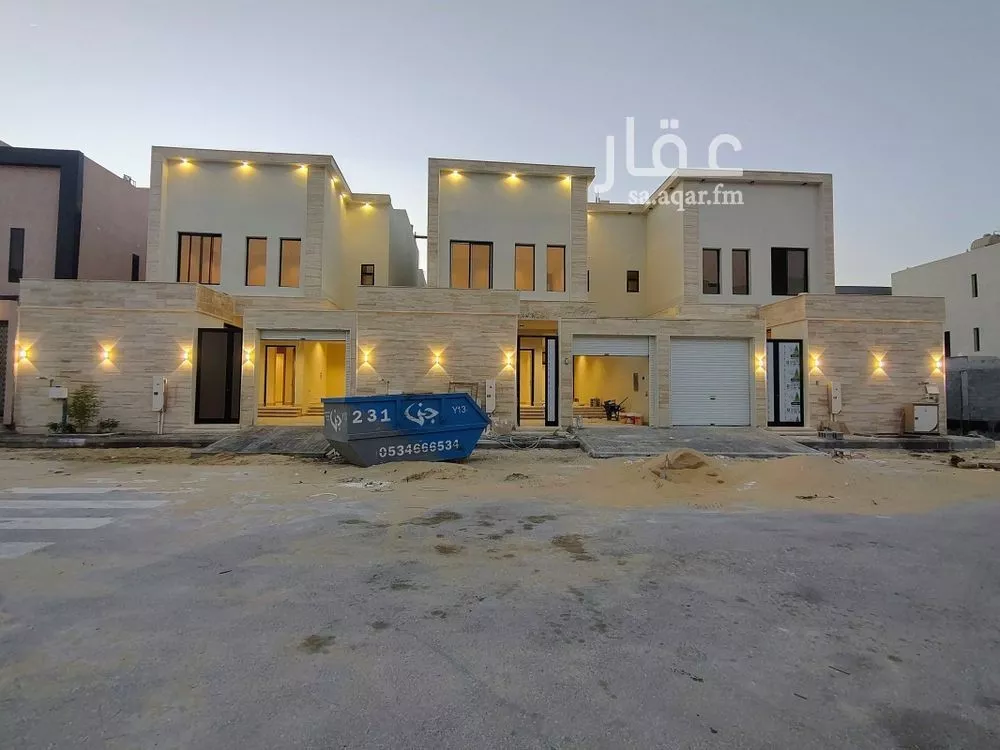 فيلا 8 غرف في الامواج 1