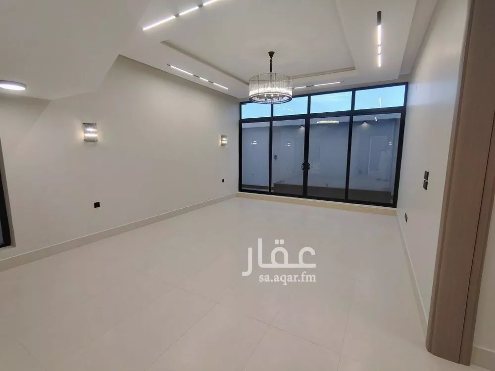 6 bedroom villa in As Sawari 3