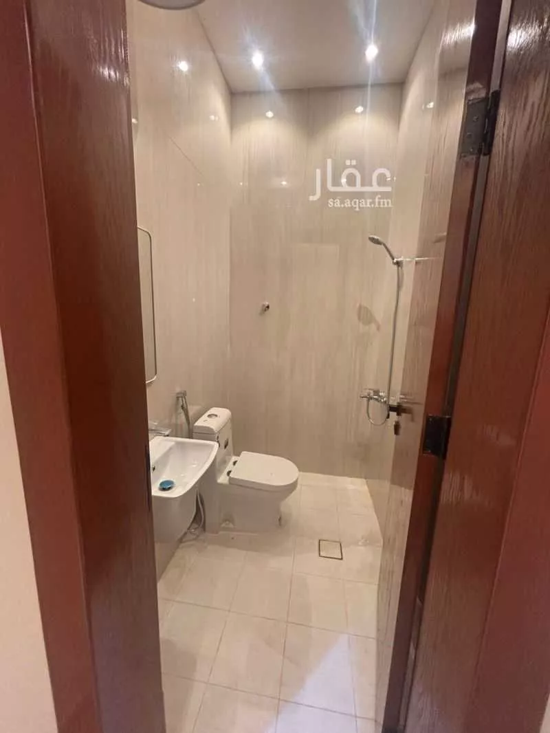 دور 4 غرف في السعادة 3