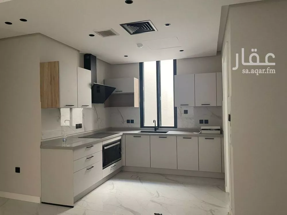 5 bedroom apartment in Al Malqa 1