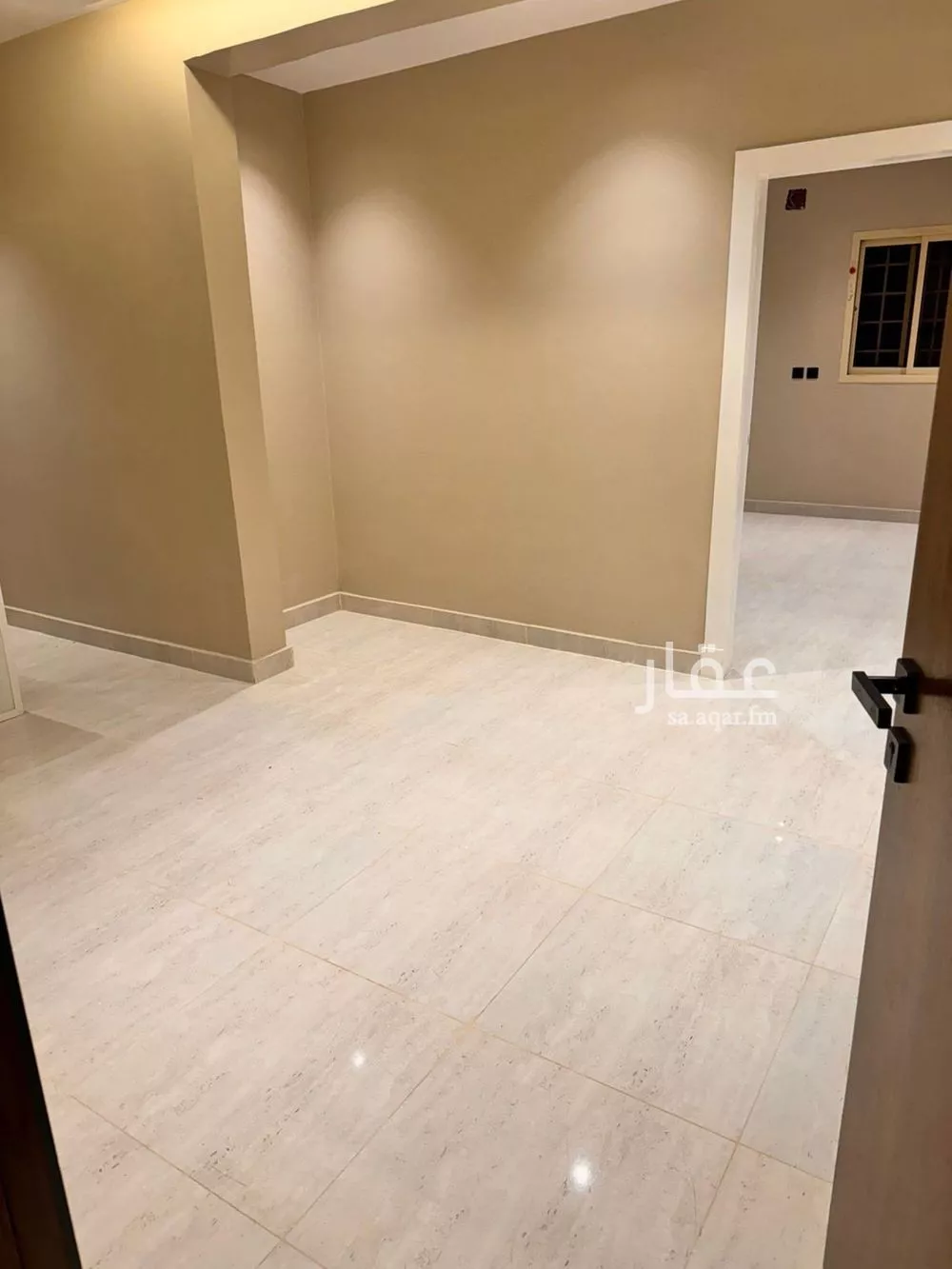 شقة 1 غرف في العقيق 2