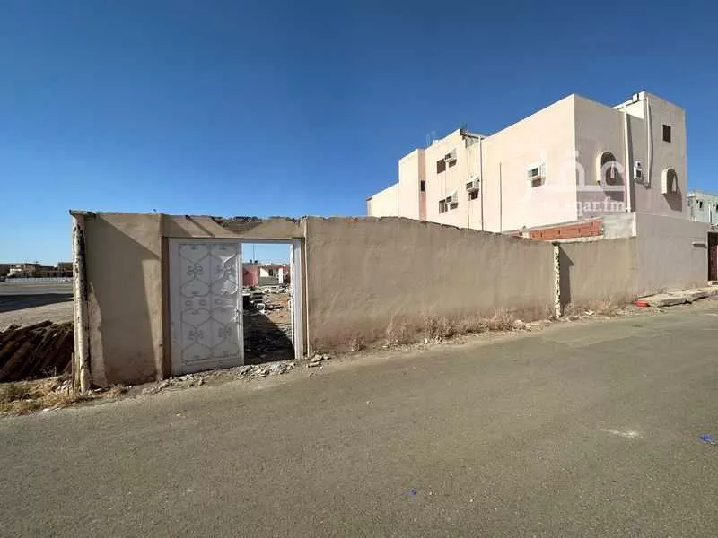 أرض 560 م² في السكة الحديدية 2