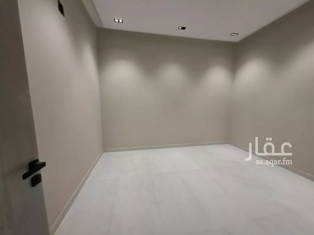 5 bedroom apartment in Al Janadriyah, Riyadh 4