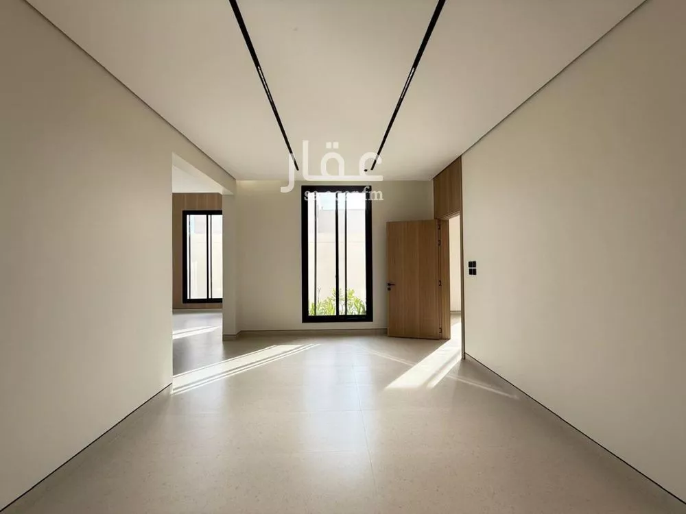 5 bedroom villa in Al Mahdiyyah 4