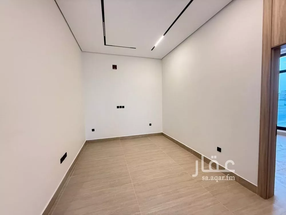 5 bedroom villa in Al Mahdiyyah 2