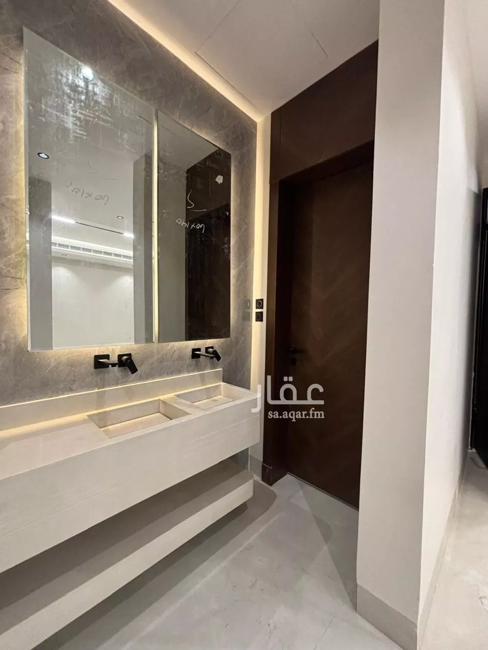 فيلا 5 غرف في المهدية 3