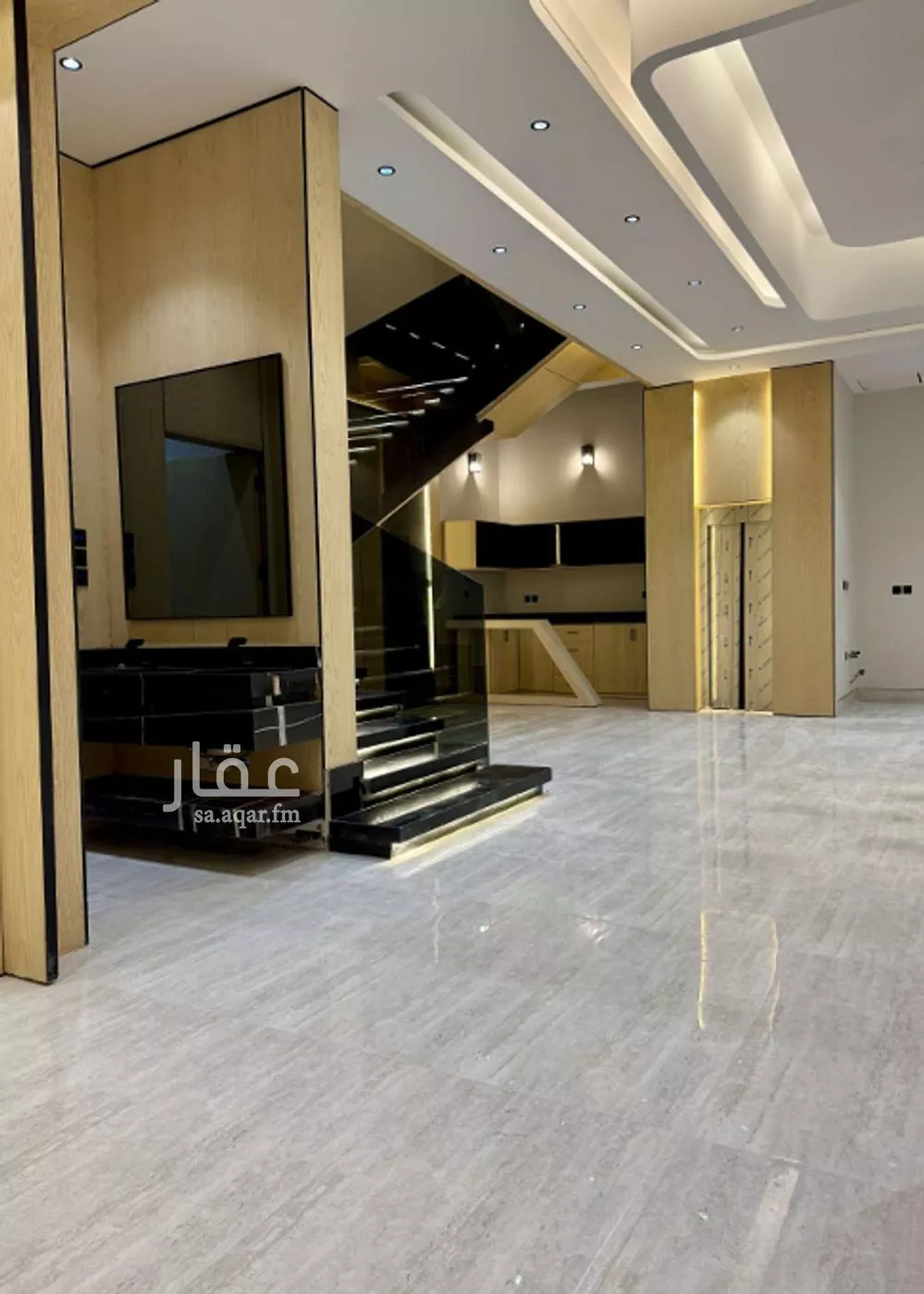 فيلا 7 غرف في المهدية 5