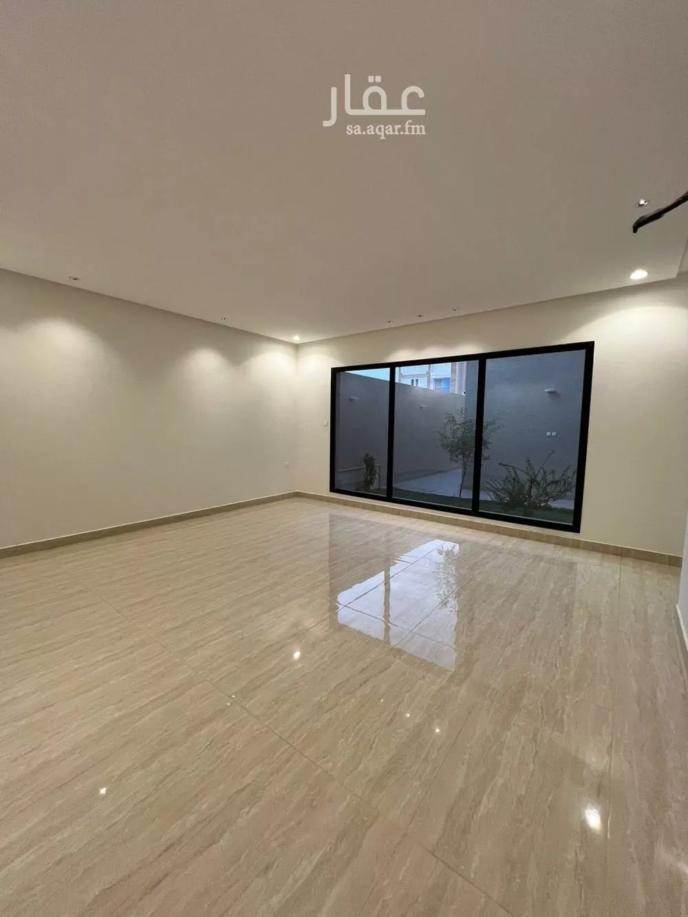 5 bedroom villa in Al Mahdiyyah 4