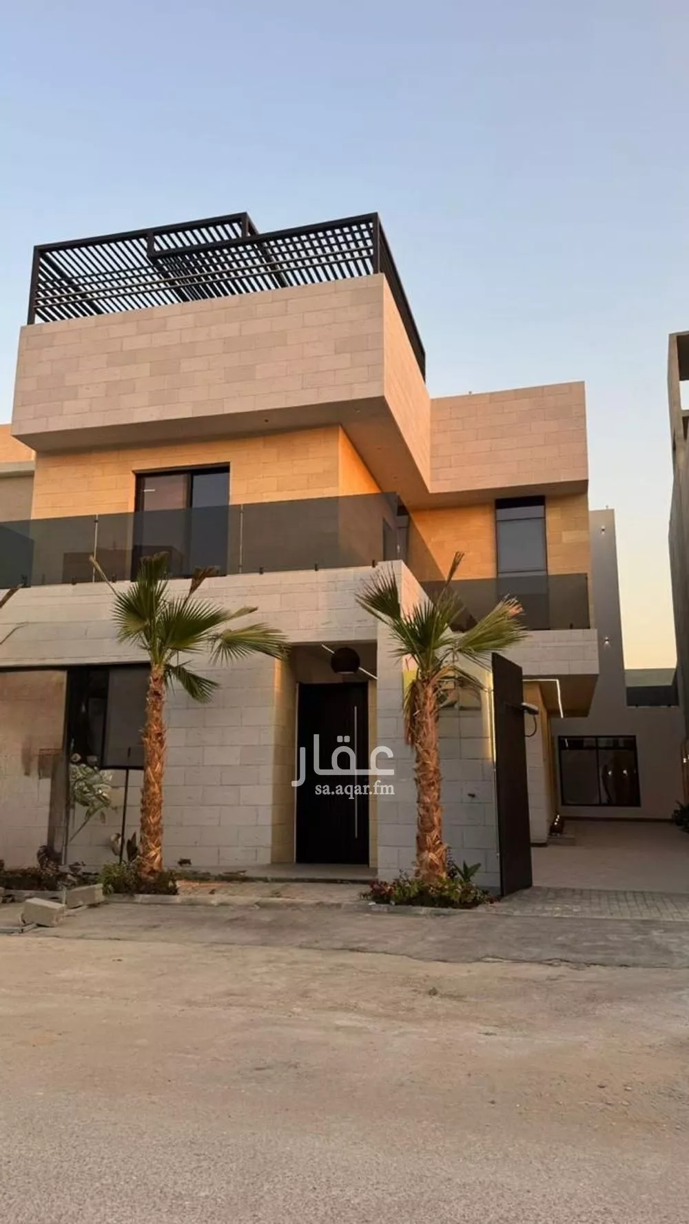 5 bedroom villa in Al Mahdiyyah 1