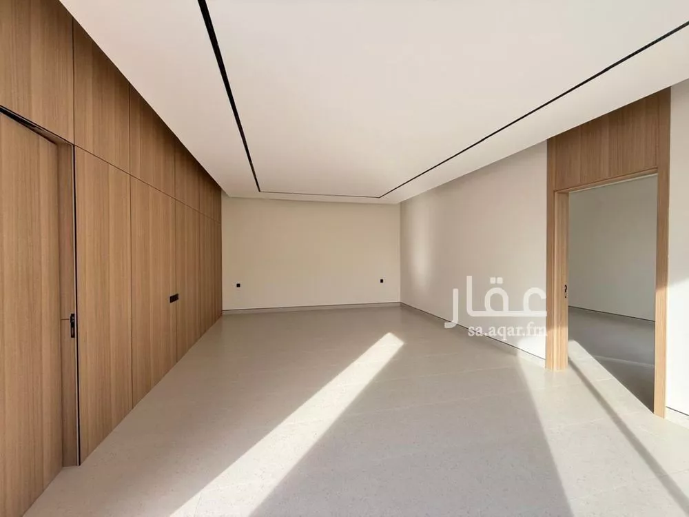 5 bedroom villa in Al Mahdiyyah 3