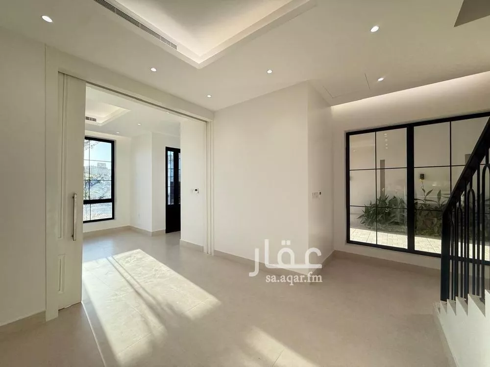 فيلا 5 غرف في المهدية 3