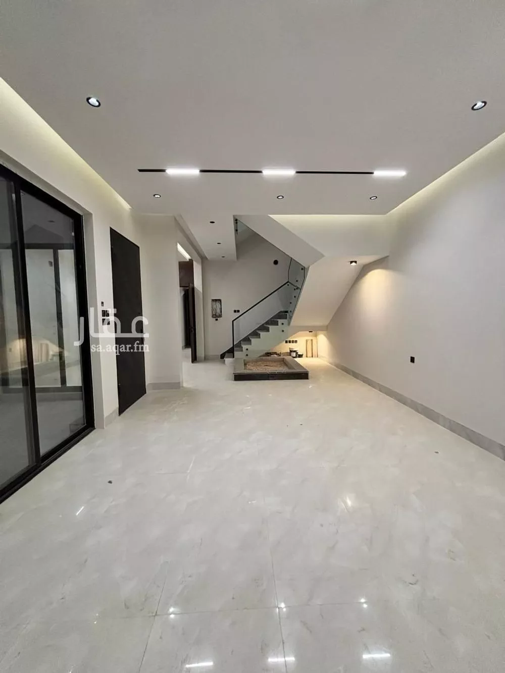 فيلا 5 غرف في المهدية 4