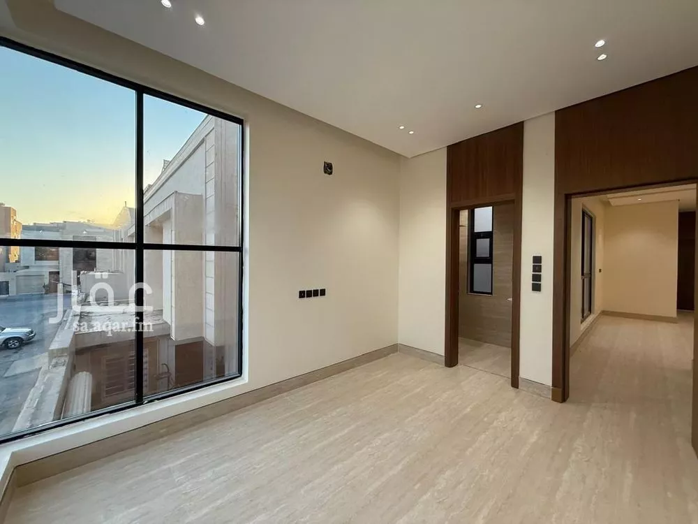 5 bedroom villa in Al Mahdiyyah 3