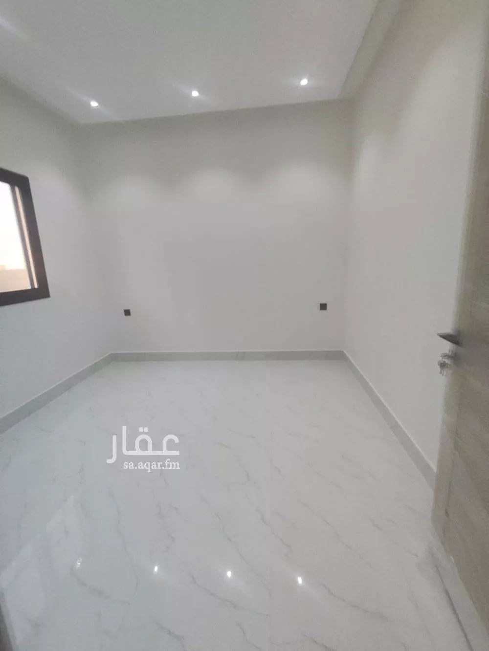 فيلا 5 غرف في العريجاء الغربية 2