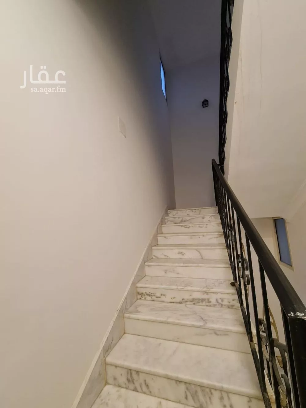 فيلا 10 غرف في المونسية 5