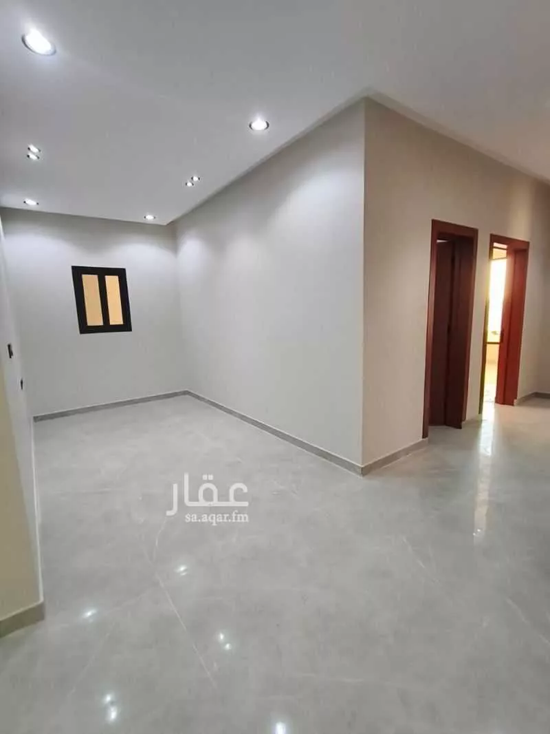 فيلا 4 غرف في الجنادرية 1