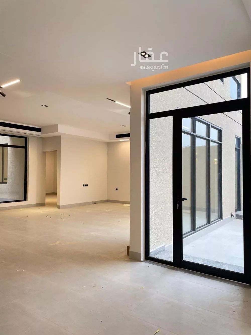 فيلا 7 غرف في المهدية 5