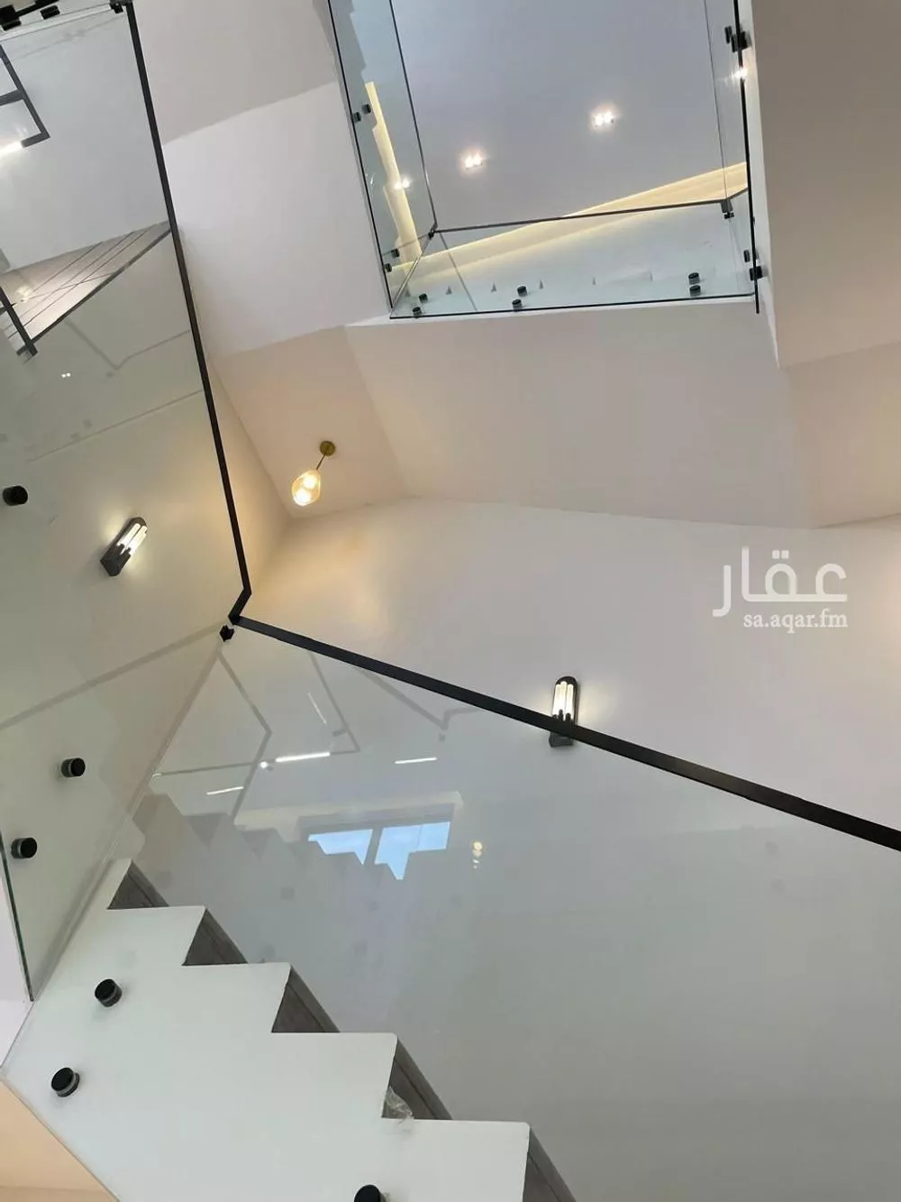 فيلا 7 غرف في المهدية 4