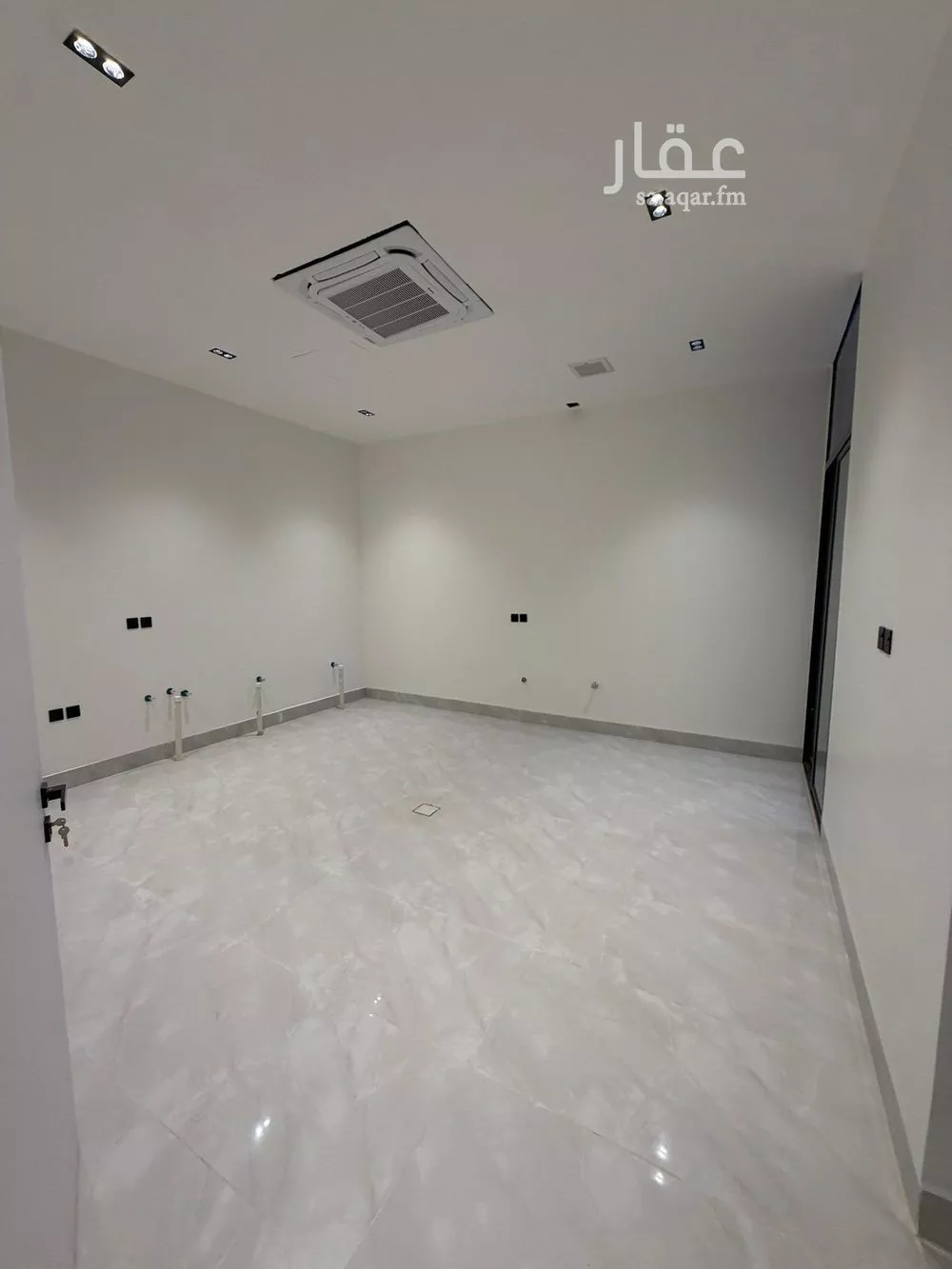 5 bedroom villa in Al Mahdiyyah 3