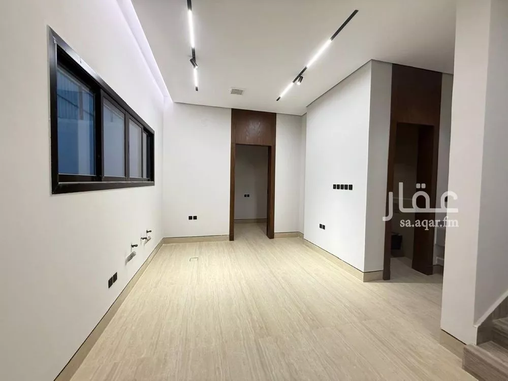 5 bedroom villa in Al Mahdiyyah 5