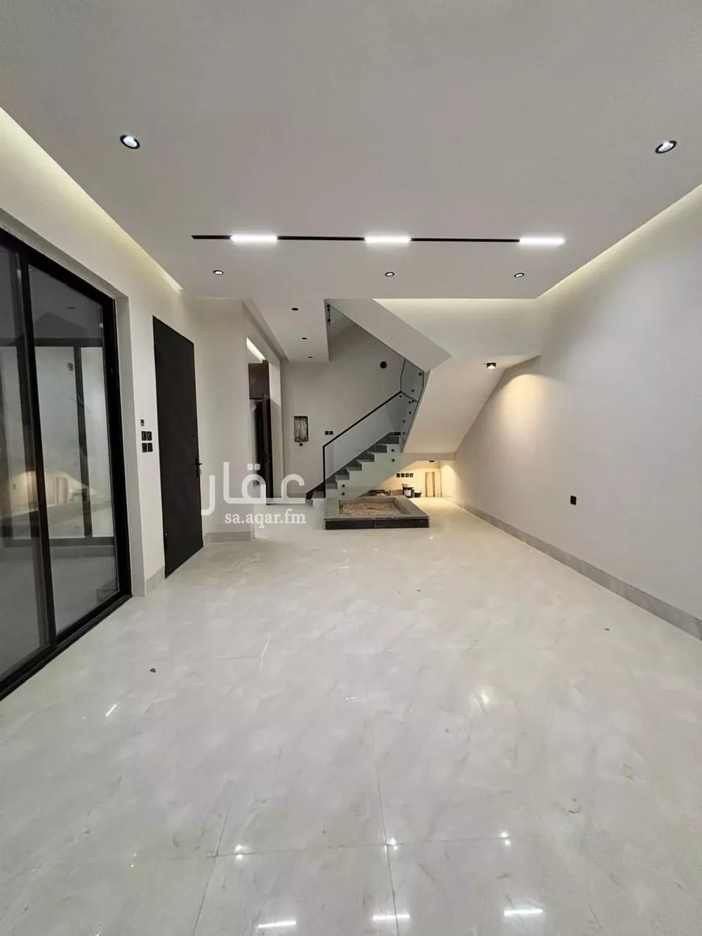 5 bedroom villa in Al Mahdiyyah 3