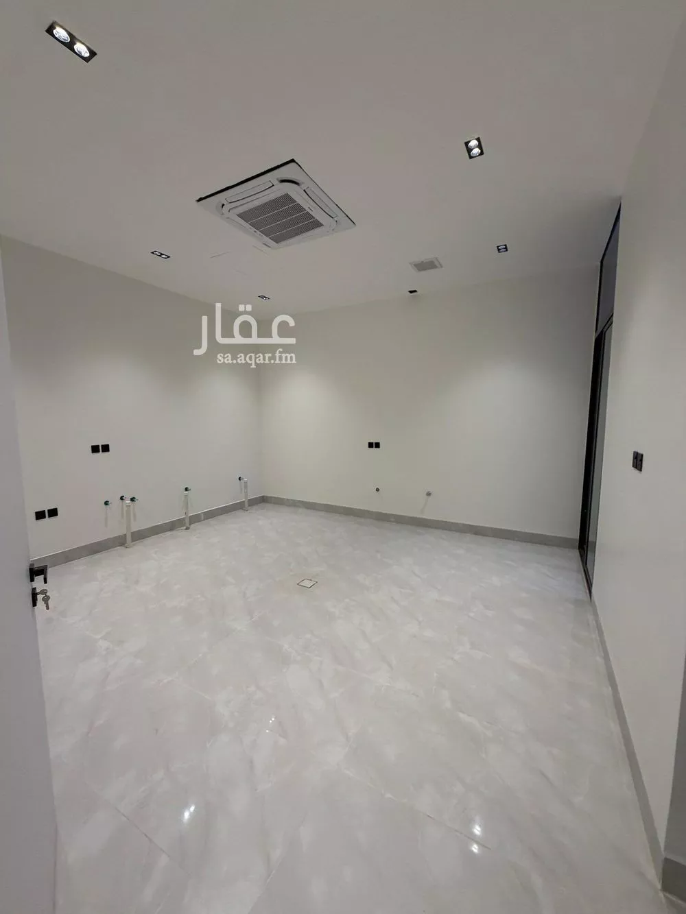 فيلا 5 غرف في المهدية 3