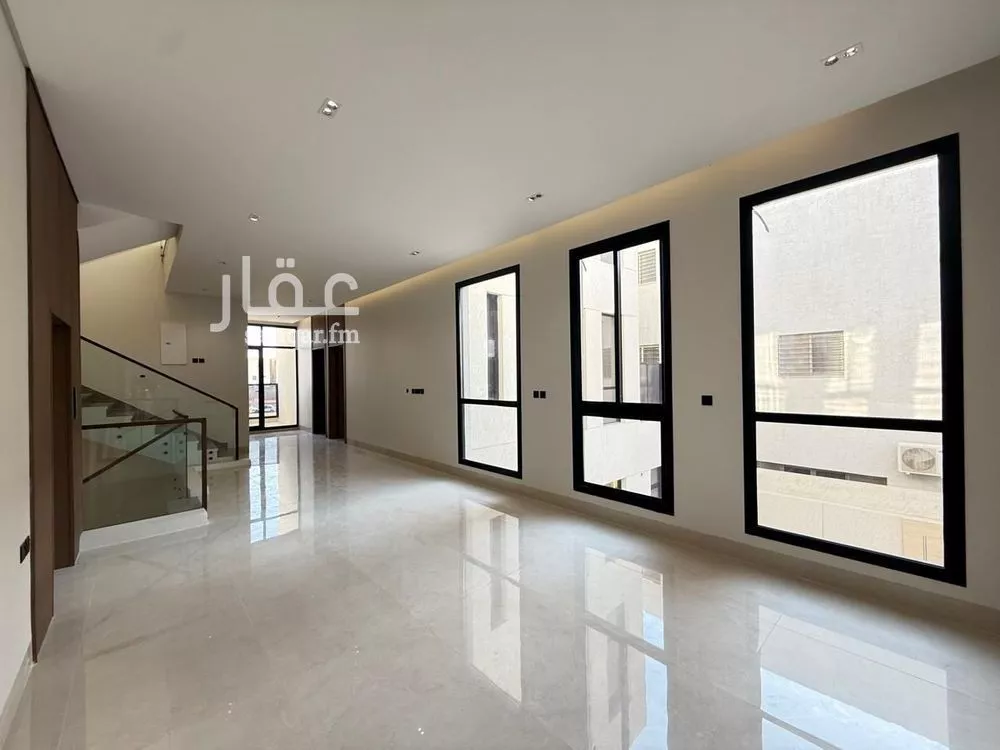 فيلا 6 غرف في المهدية 3