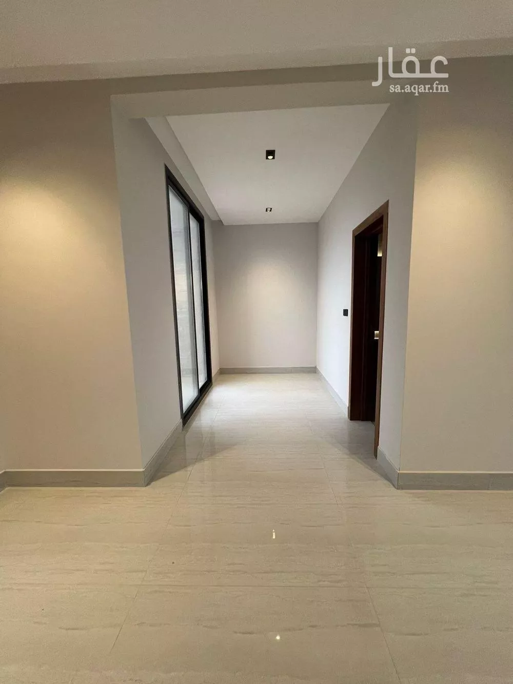 فيلا 6 غرف في المهدية 5