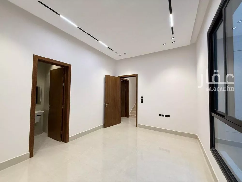 فيلا 6 غرف في المهدية 3