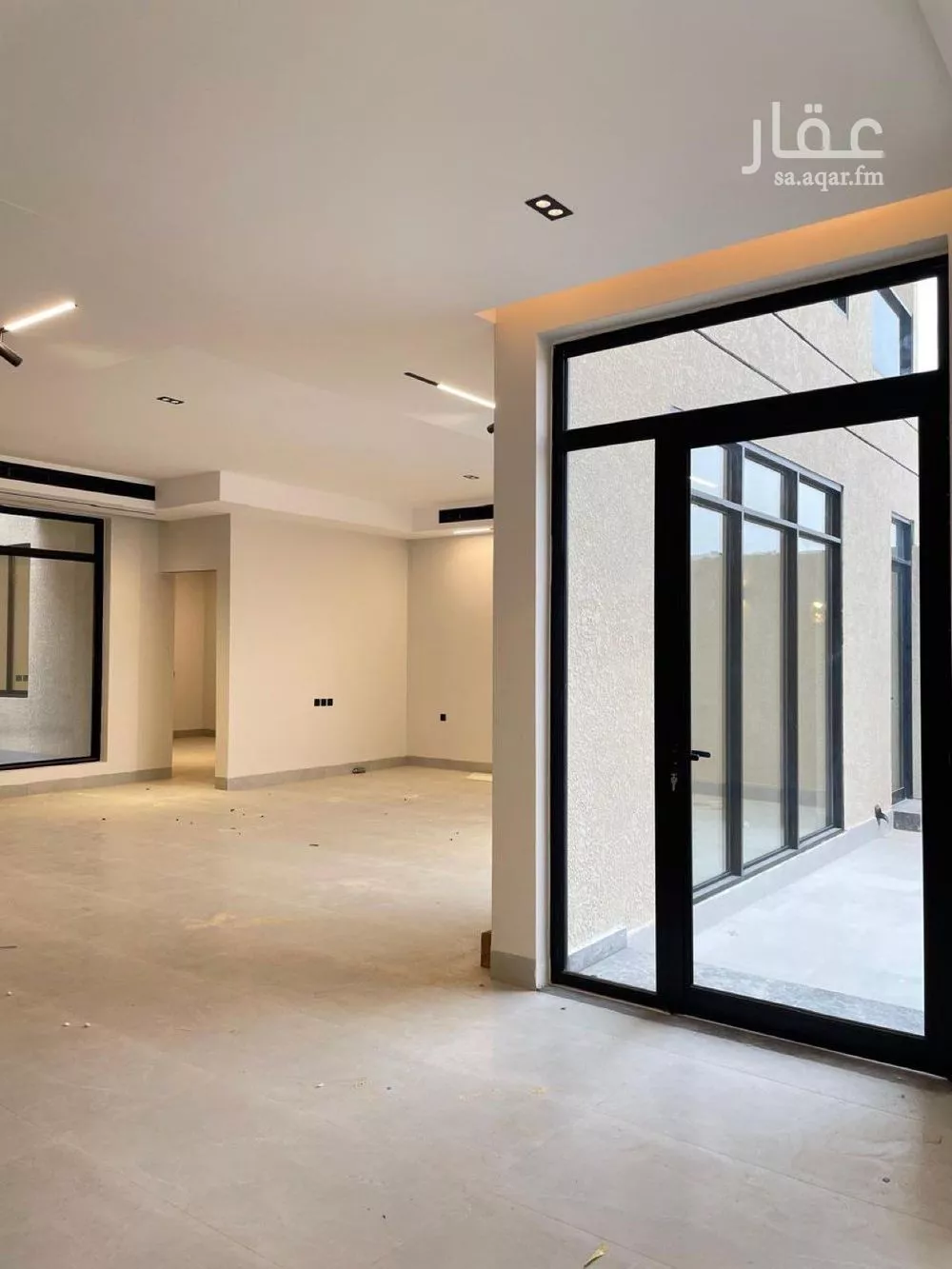 6 bedroom villa in Al Mahdiyyah 3