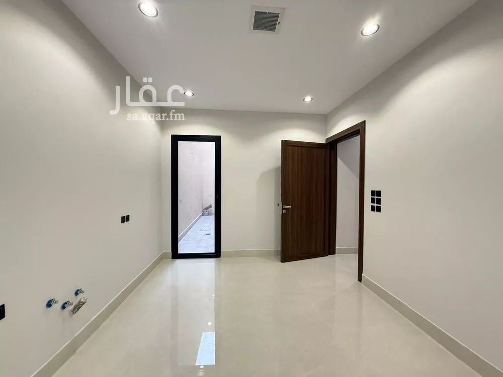 فيلا 6 غرف في المهدية 2