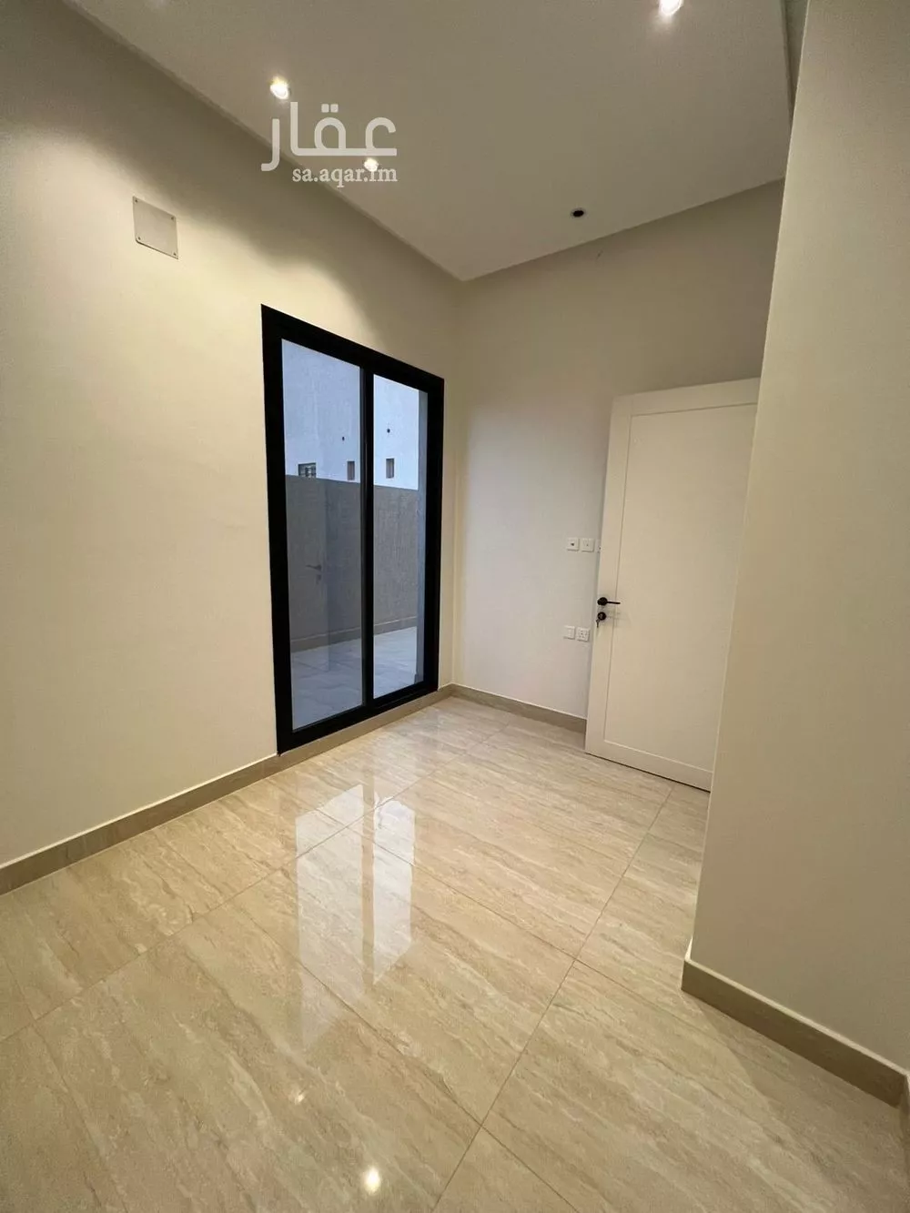 فيلا 5 غرف في المهدية 5