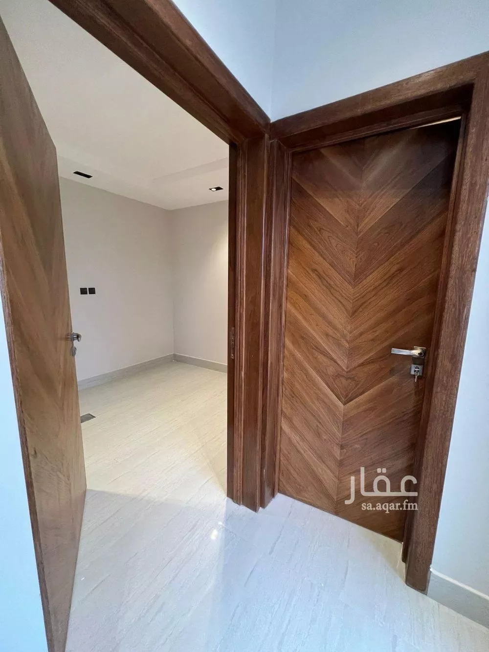 فيلا 6 غرف في المهدية 4