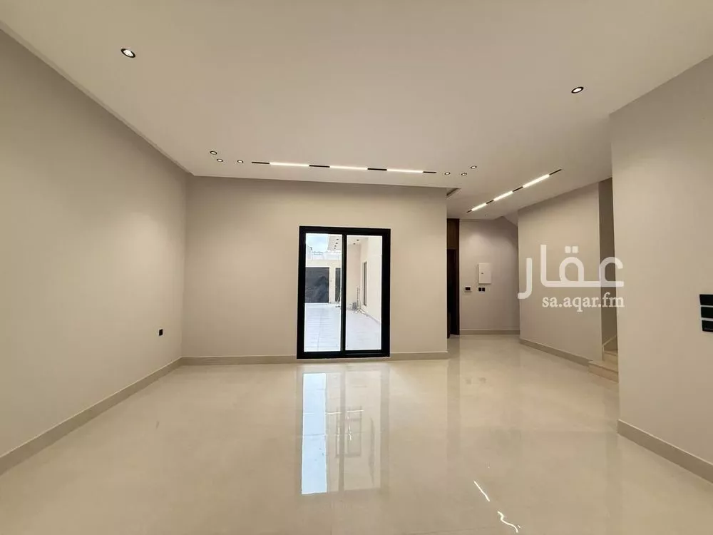 فيلا 6 غرف في المهدية 5